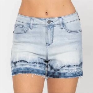 Judy Blue Light Wash Blue Tie Dye Denim/Jean Shorts. Plus Size 2XL. High Rise.